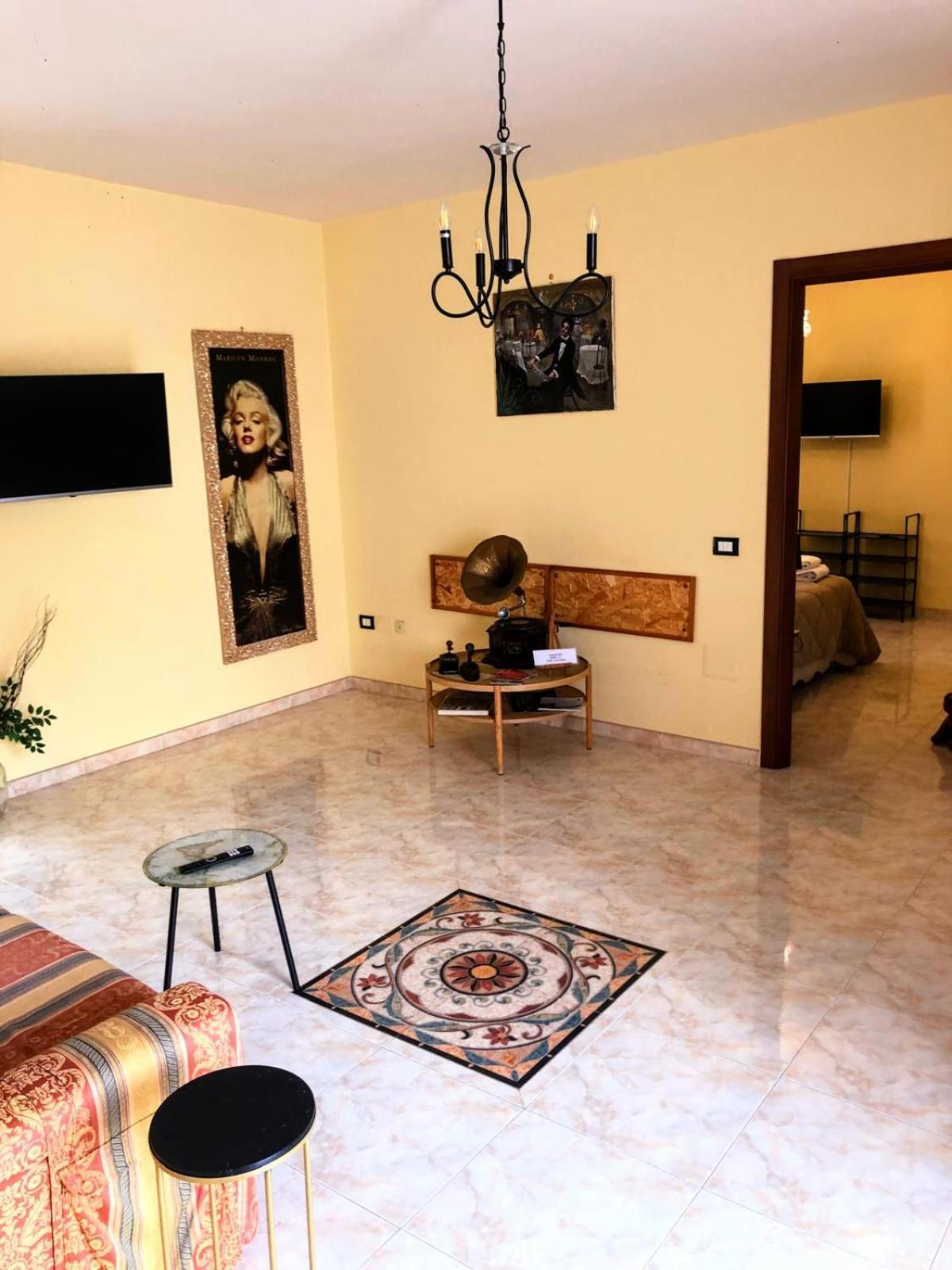 Di Padre In Figlio Bed & Breakfast Caserta Exterior photo